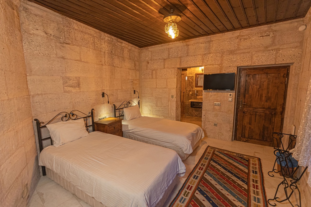 Taskonak Hotel 7/48