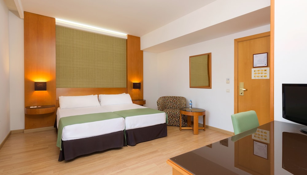 Hotel Elche Centro Affiliated By Melia 12/54