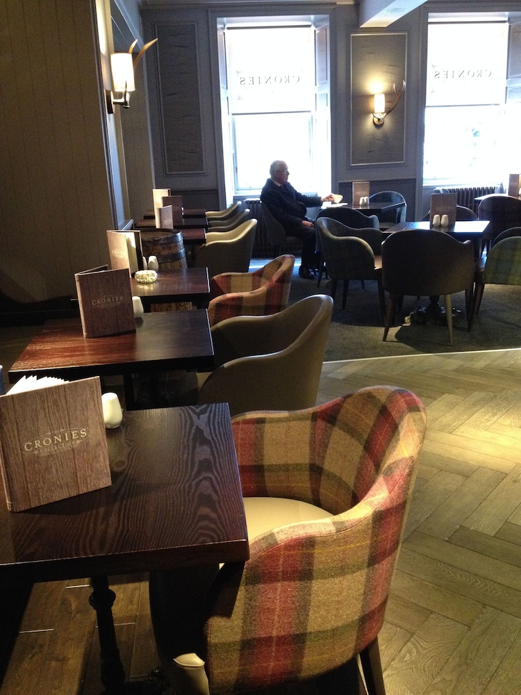 Golden Lion Hotel Stirling 24/50