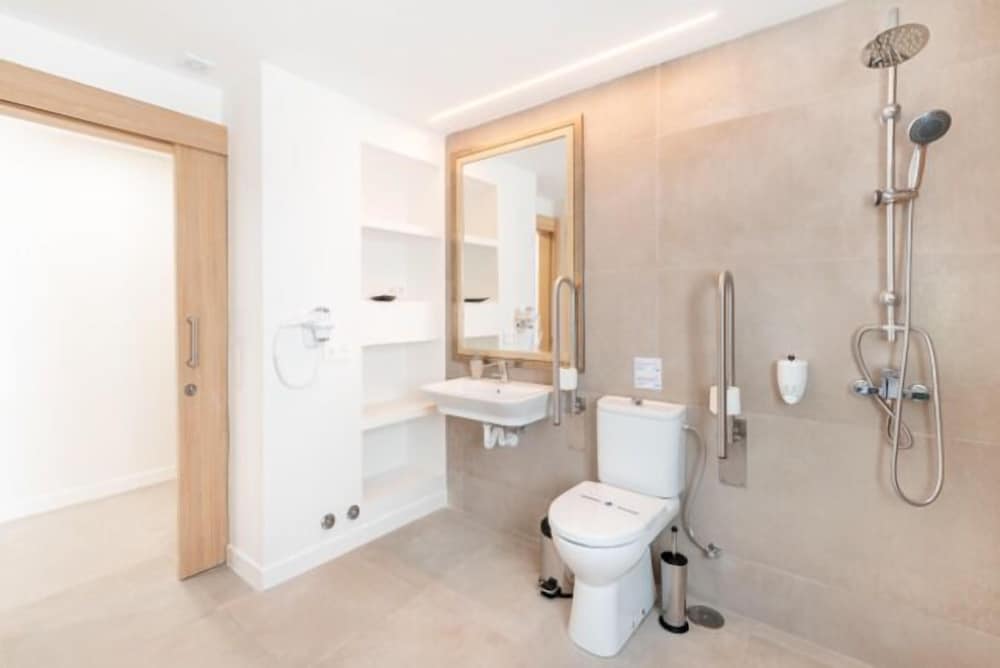 Ohasis Boutique Suites 50/50