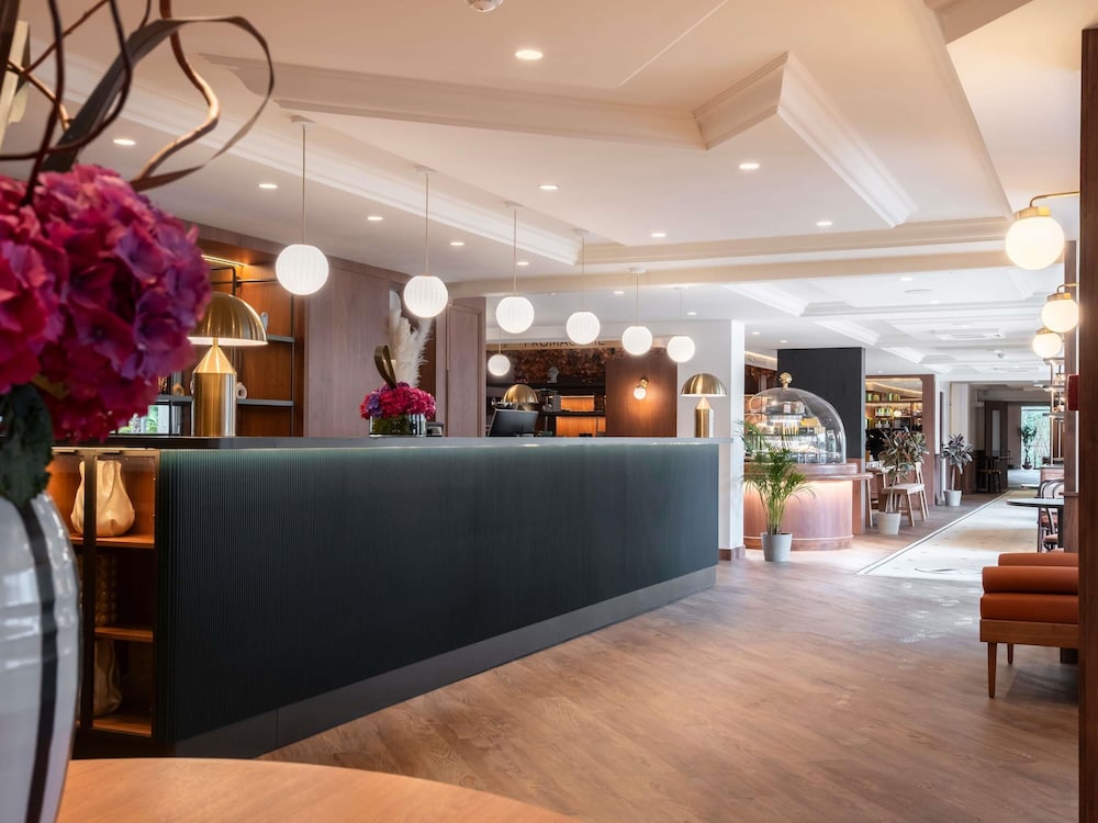 Mercure Rouen Champ de Mars 3/73