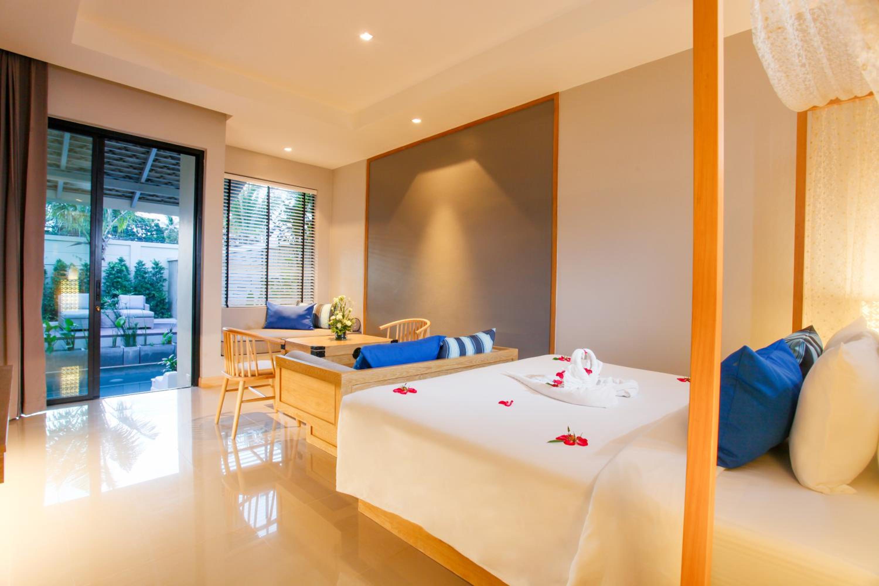 Pool Suite