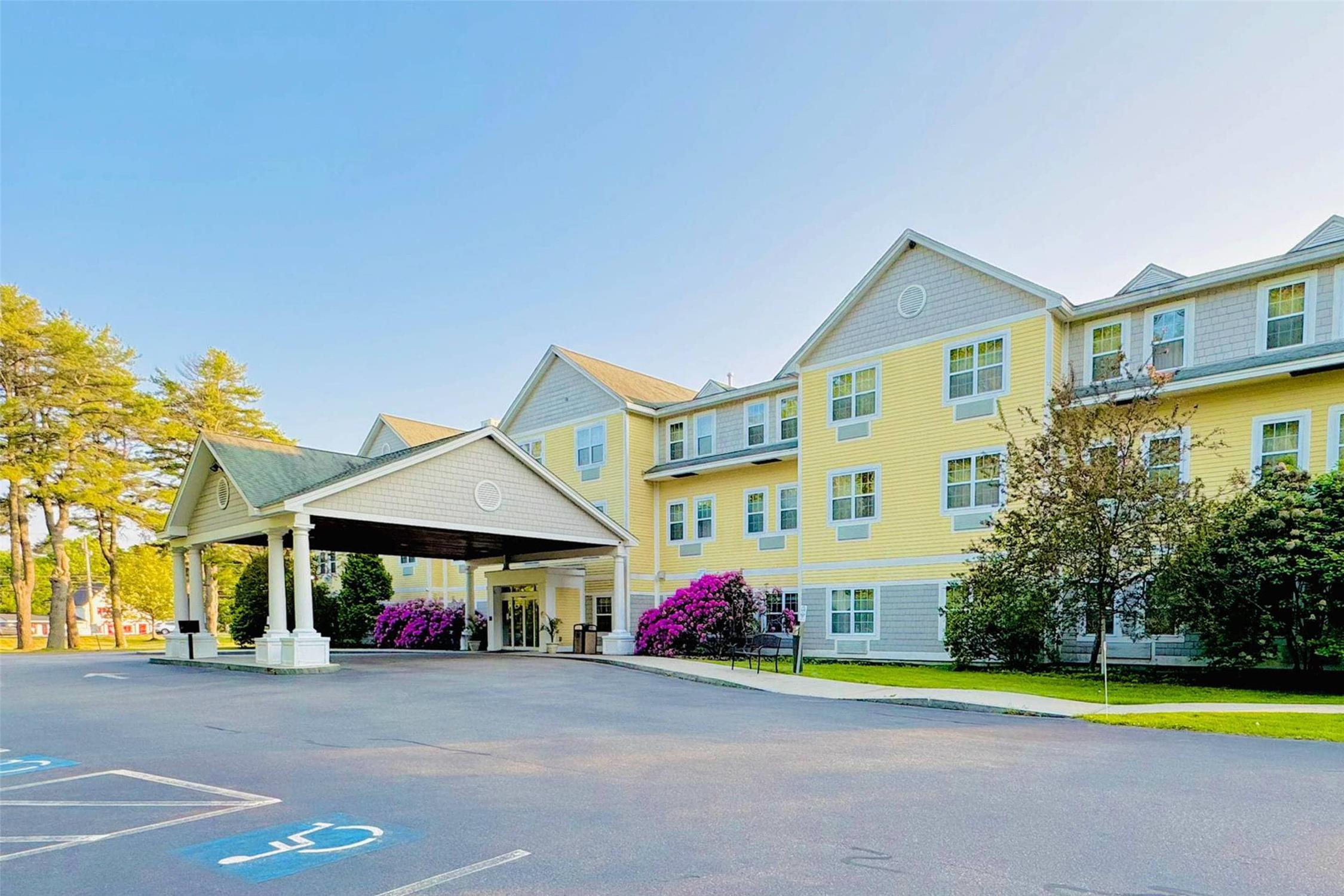 Comfort Inn and Suites Scarborough - Portland 52/55