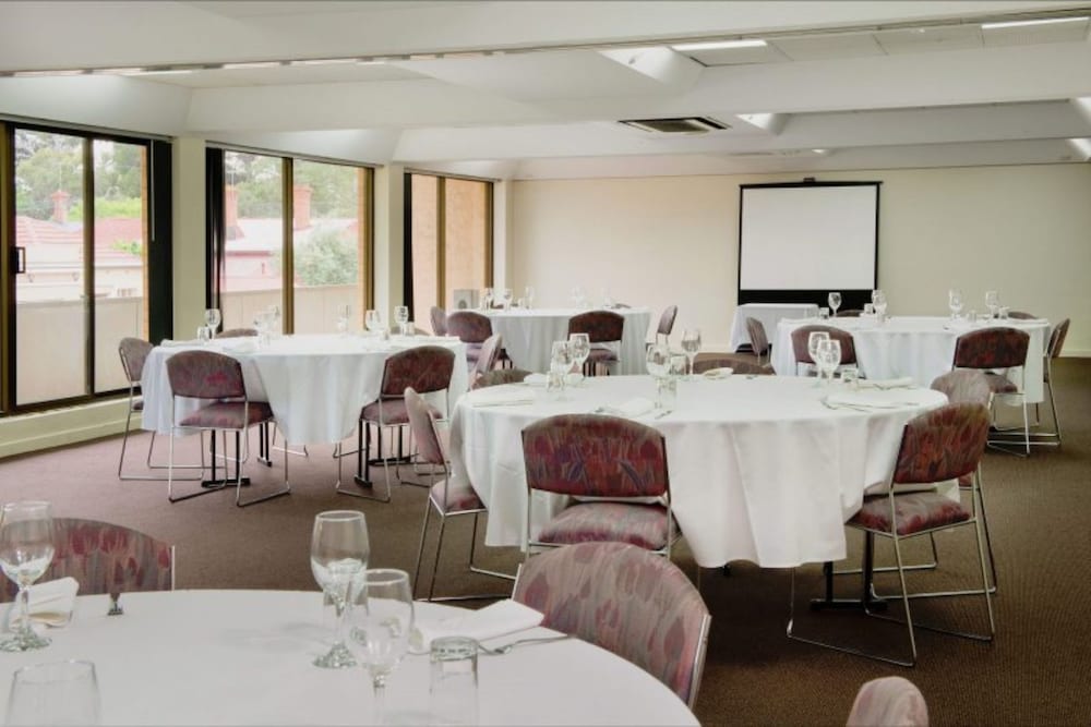 Mantra Meridien Adelaide 41/53