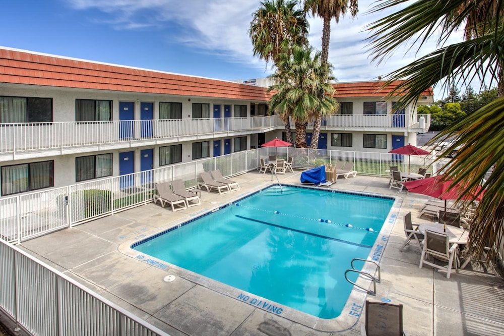 Motel6 Vacaville, CA 32/42