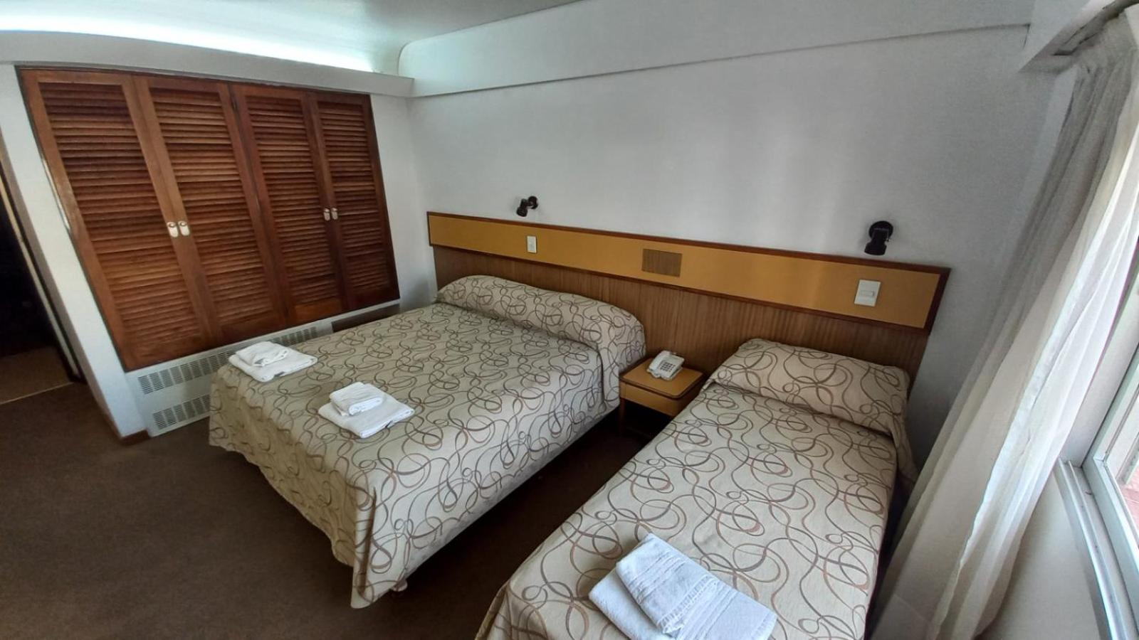 Costanera Hotel 6/52