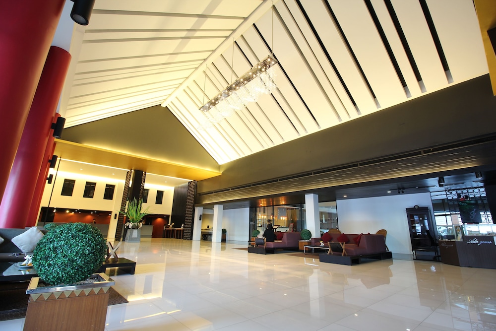 Chiangmai Hill 2000 Hotel 4/69