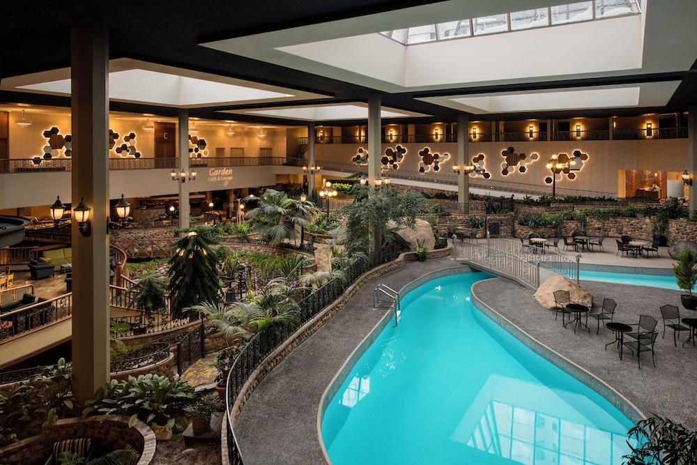 Saskatoon Inn 36/55