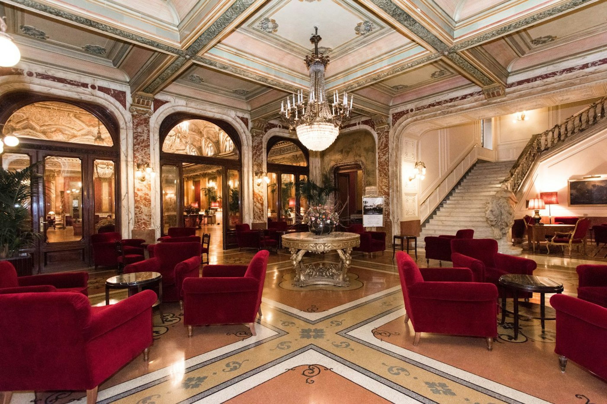 Grand Hotel Plaza 23/40
