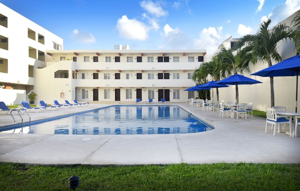 Hotel Bonampak 32/33