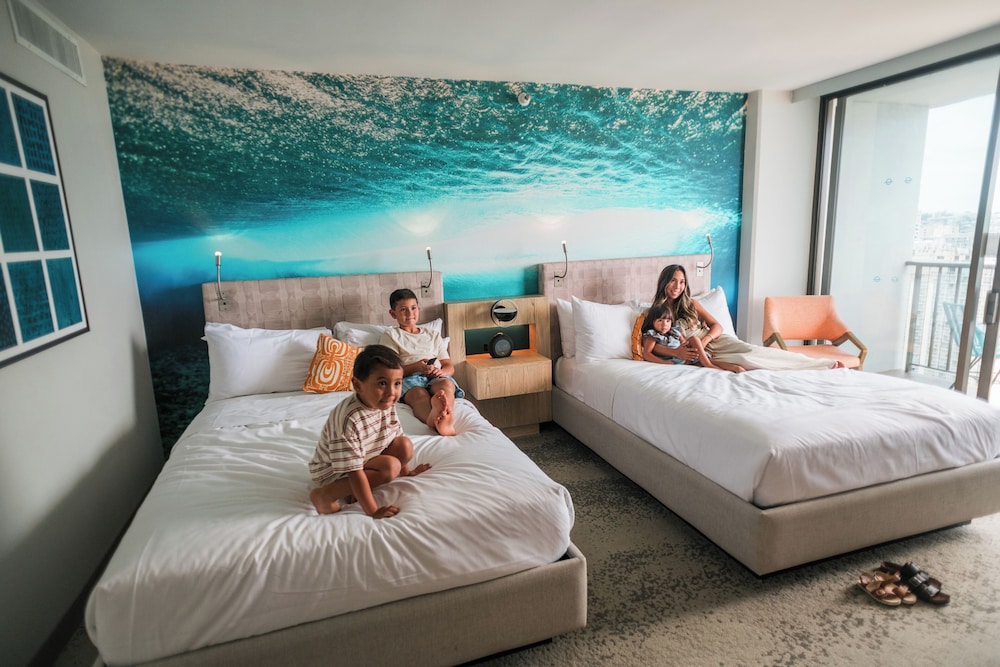 DIAMOND HEAD, 2 DOUBLE BEDS, OCEAN VIEW