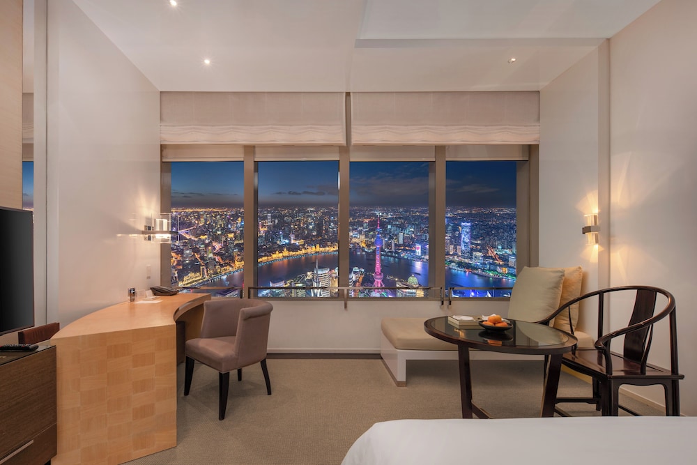Park Hyatt Shanghai 55/68