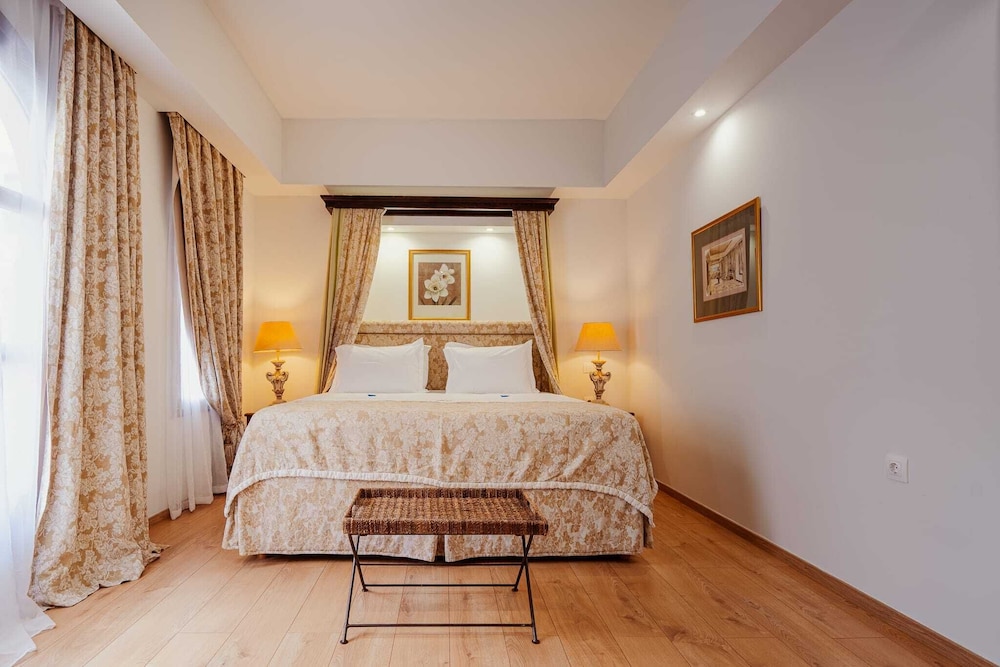 Le Convivial Luxury Suites & Spa 8/45