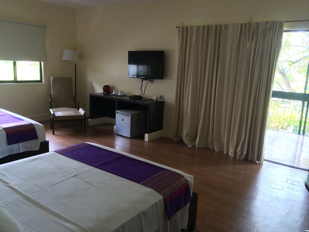 Domicilio Lorenzo Apartelle 24/71