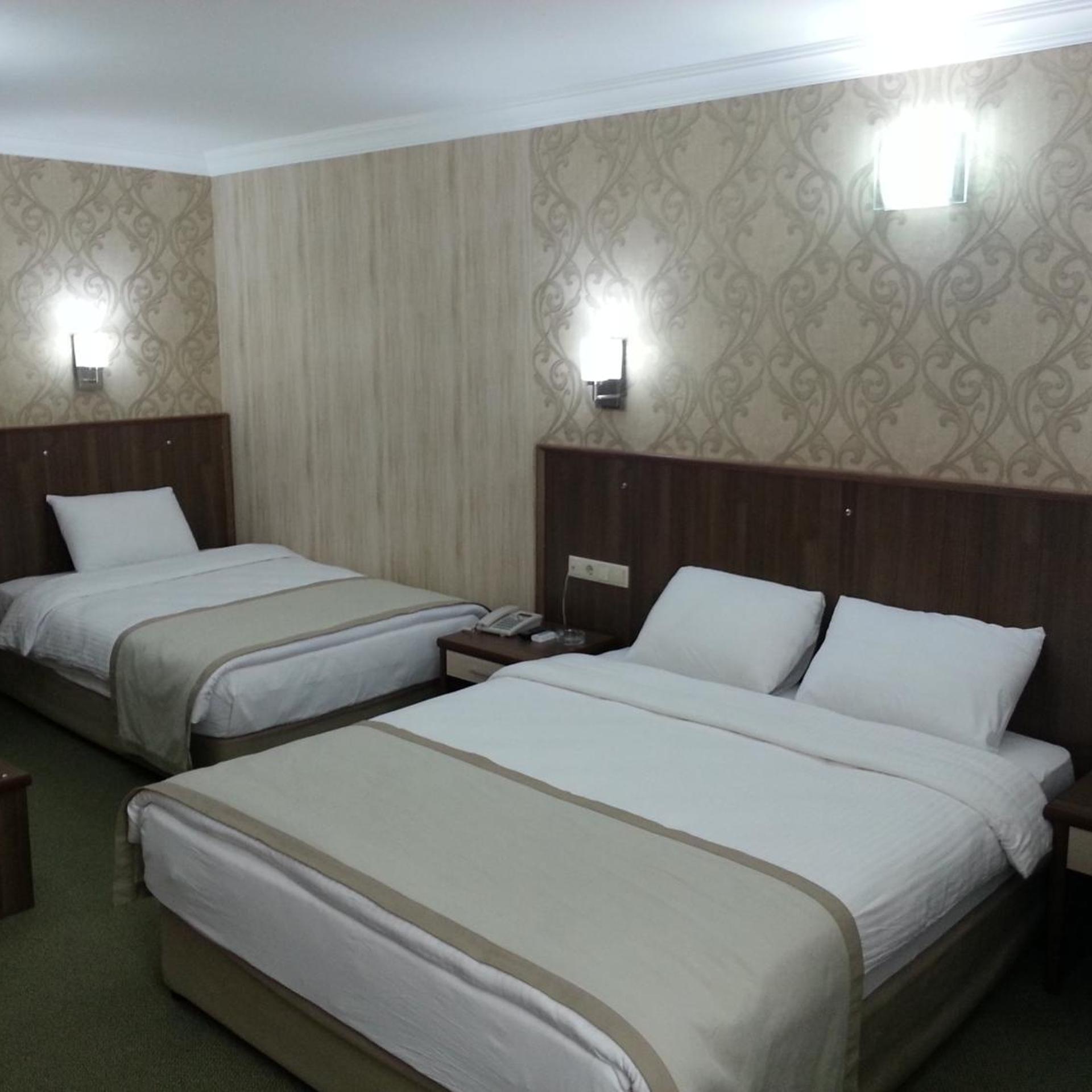 Room, Double or Twin Bed