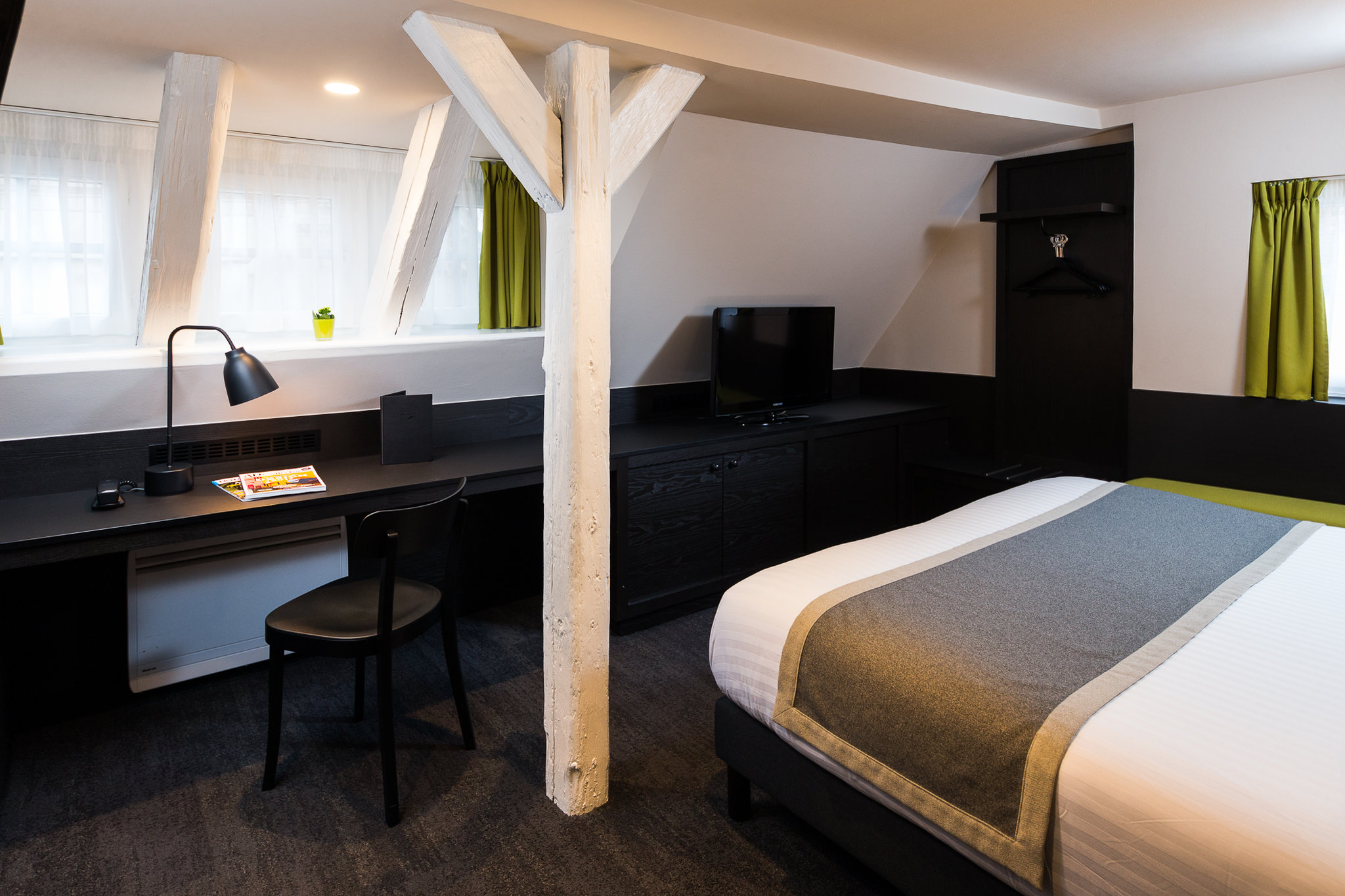 Hotel Du Dragon 15/36