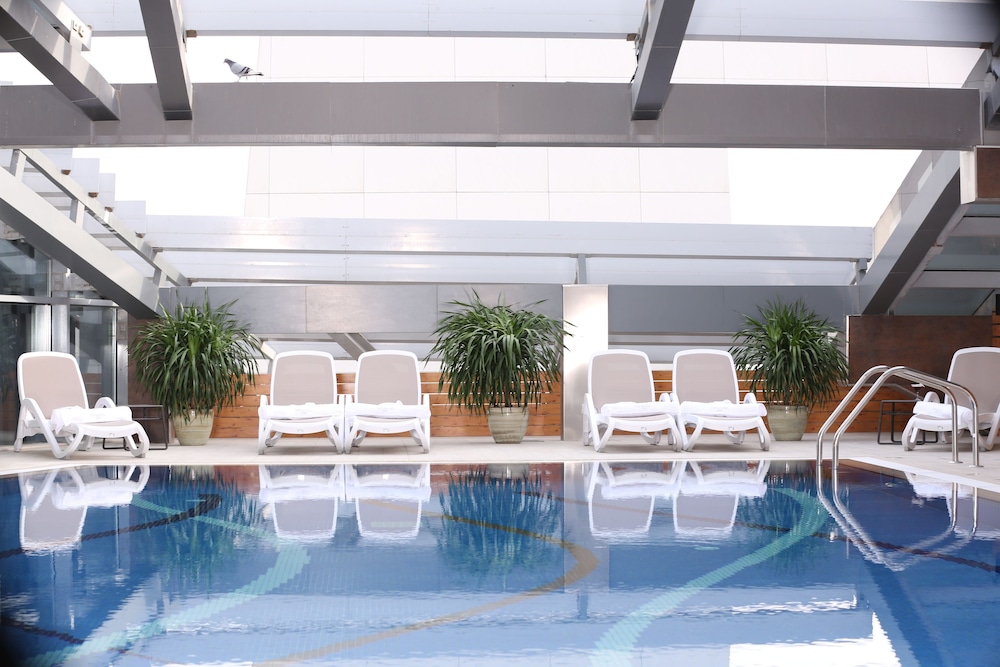 Vip Hotel 33/72