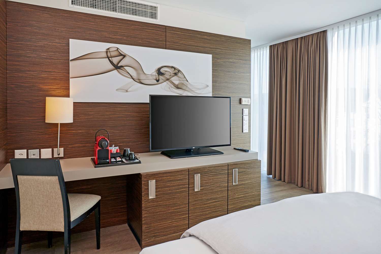 H4 Hotel Solothurn 72/73