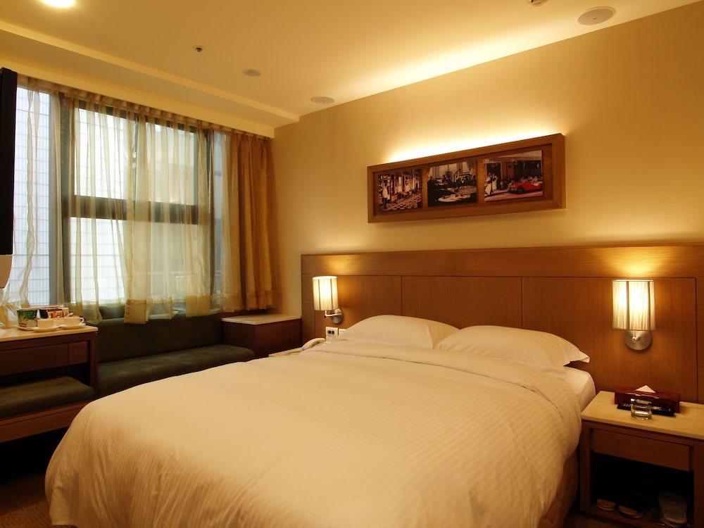 Eastern Star Hotel 13/35