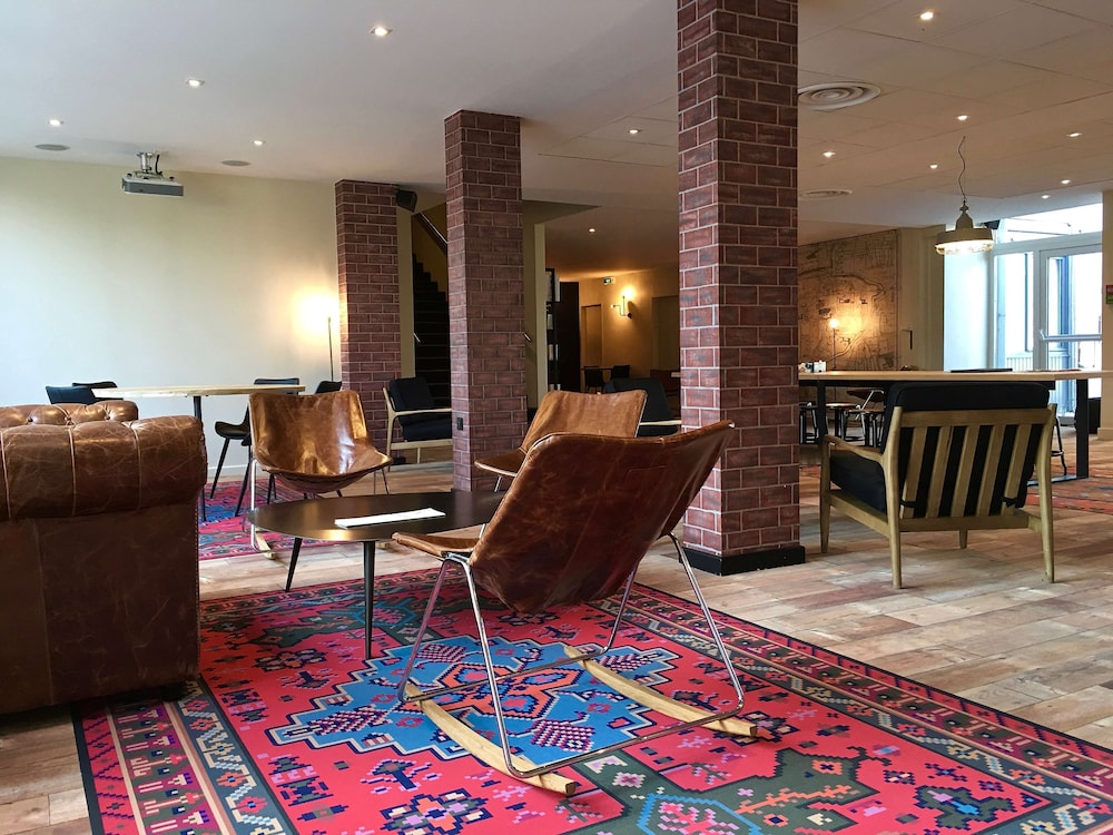 Golden Tulip Troyes 25/50