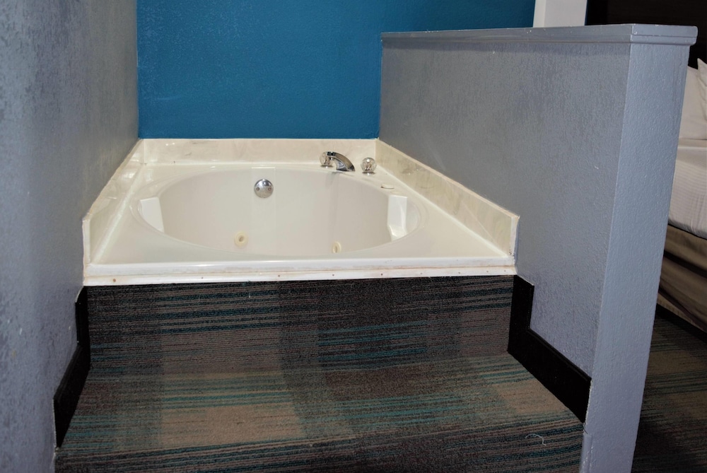 Days Inn by Wyndham Montgomery 29/29
