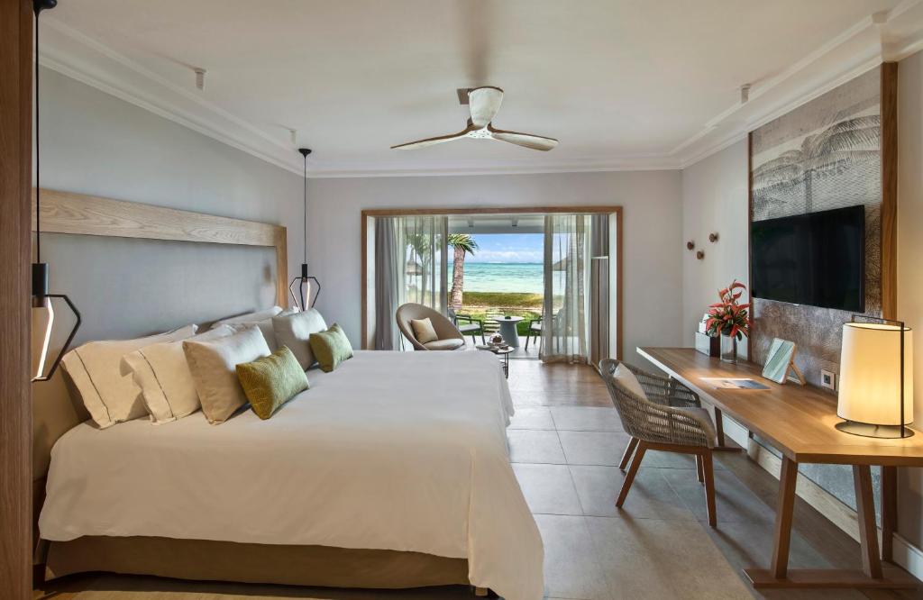 Premium Suite 25/26