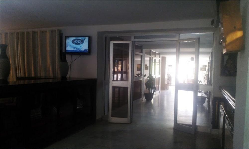 Antar Hotel 9/10