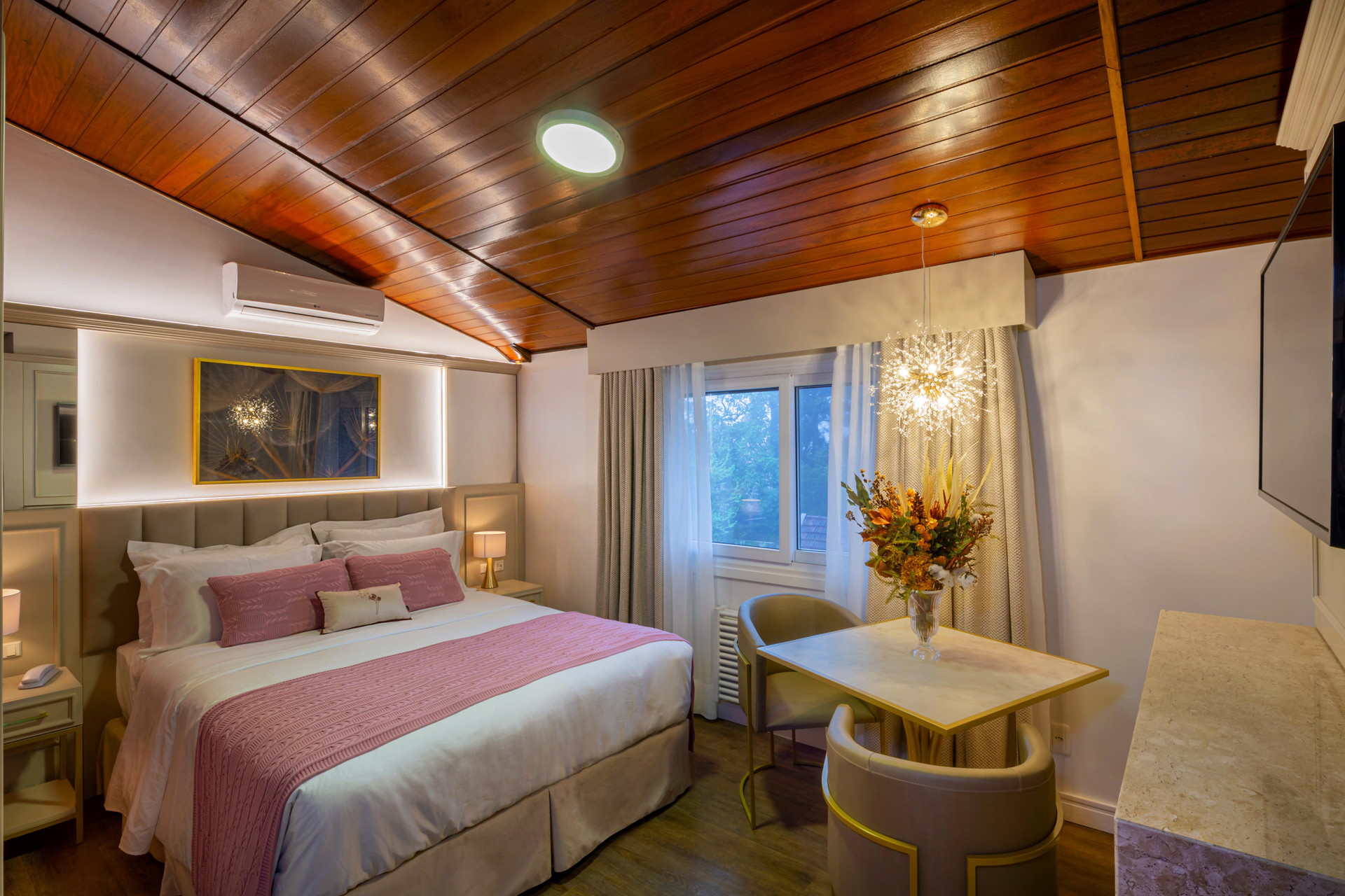 Master, Suite