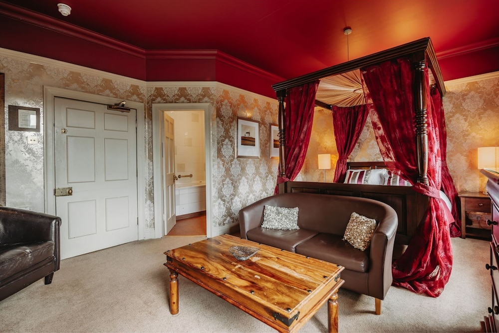 The Old Orleton Inn 26/43