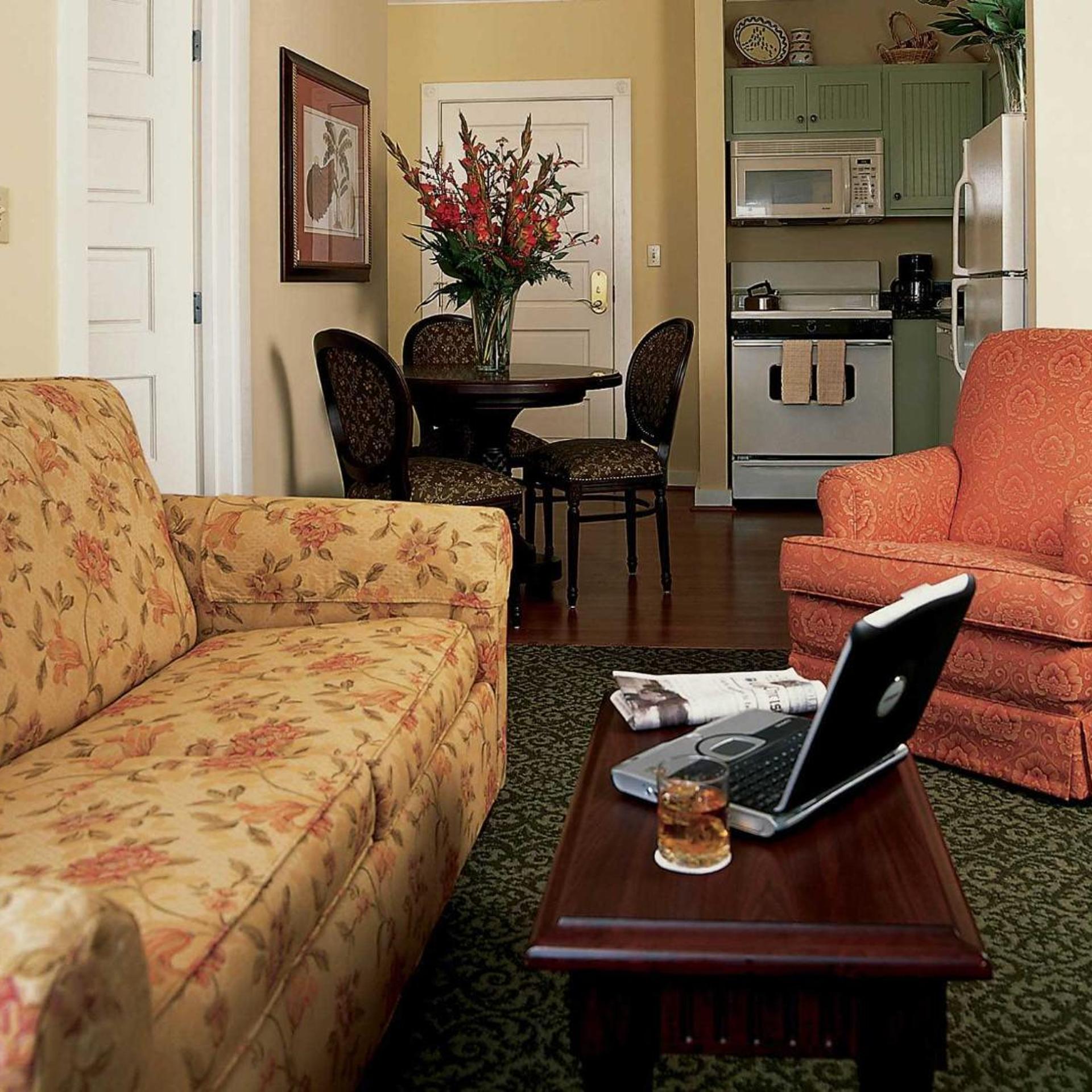 Captains, Suite, Pool Side