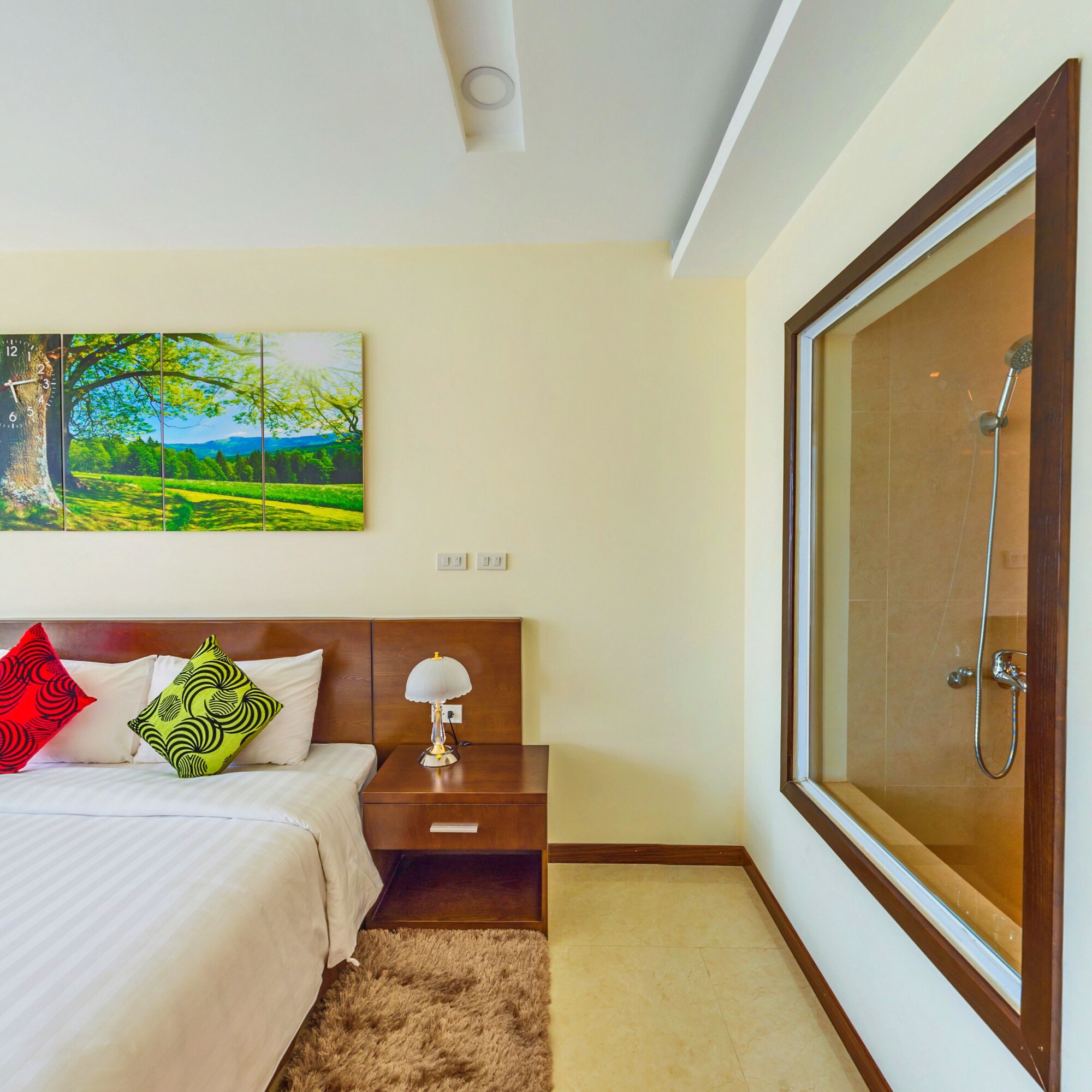 SUPERIOR, DOUBLE OR TWIN BED, CITY VIEW