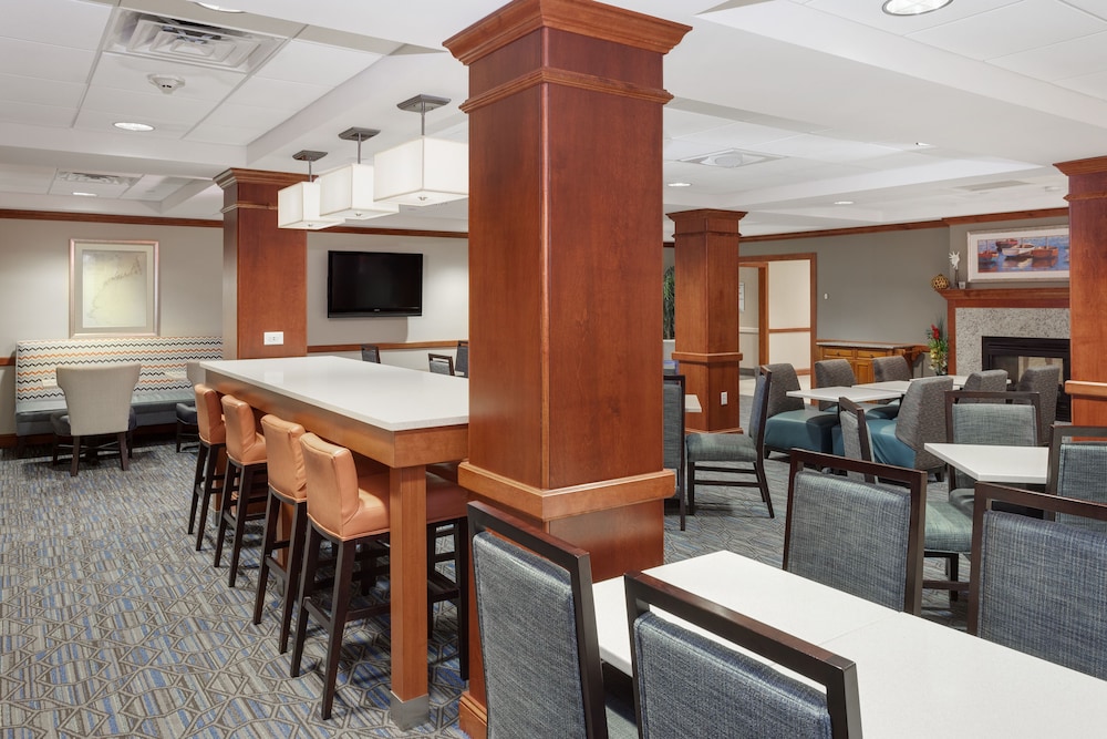 Holiday Inn Express Hotel Suites Hampton South Seabrook 64/78