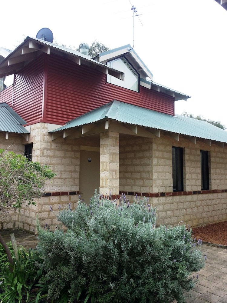 AMALFI RESORT BUSSELTON 2/61