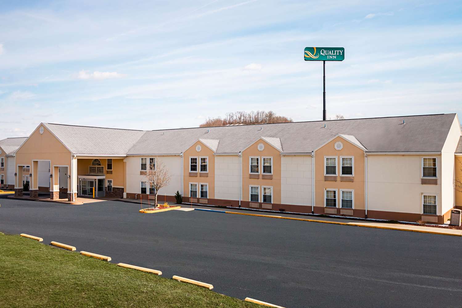 Quality Inn Fairmont 33/33