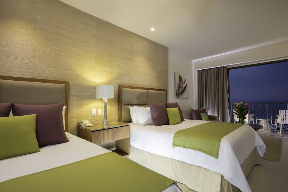 Almar Resort Luxury LGBT Beach Front Experience 20/59