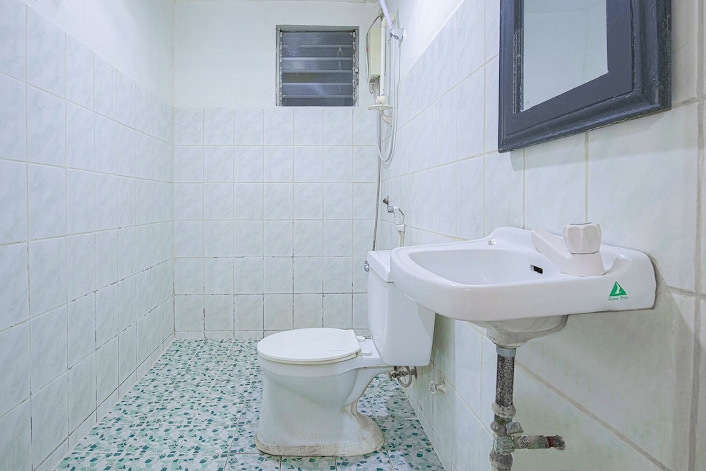 La Maria Pension & Tourist Inn Hotel 28/51