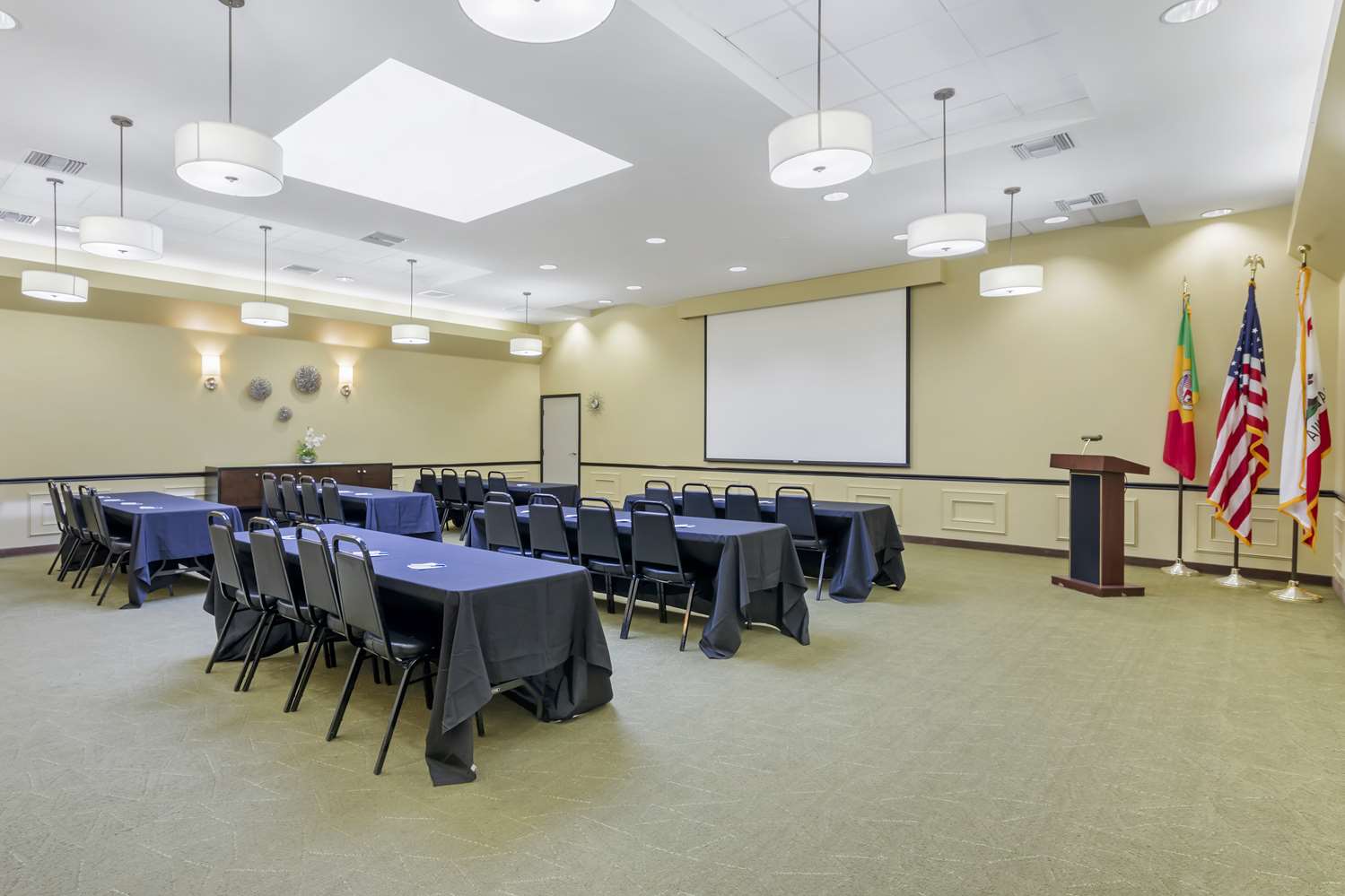 Best Western Canoga Park Motor Inn 37/44