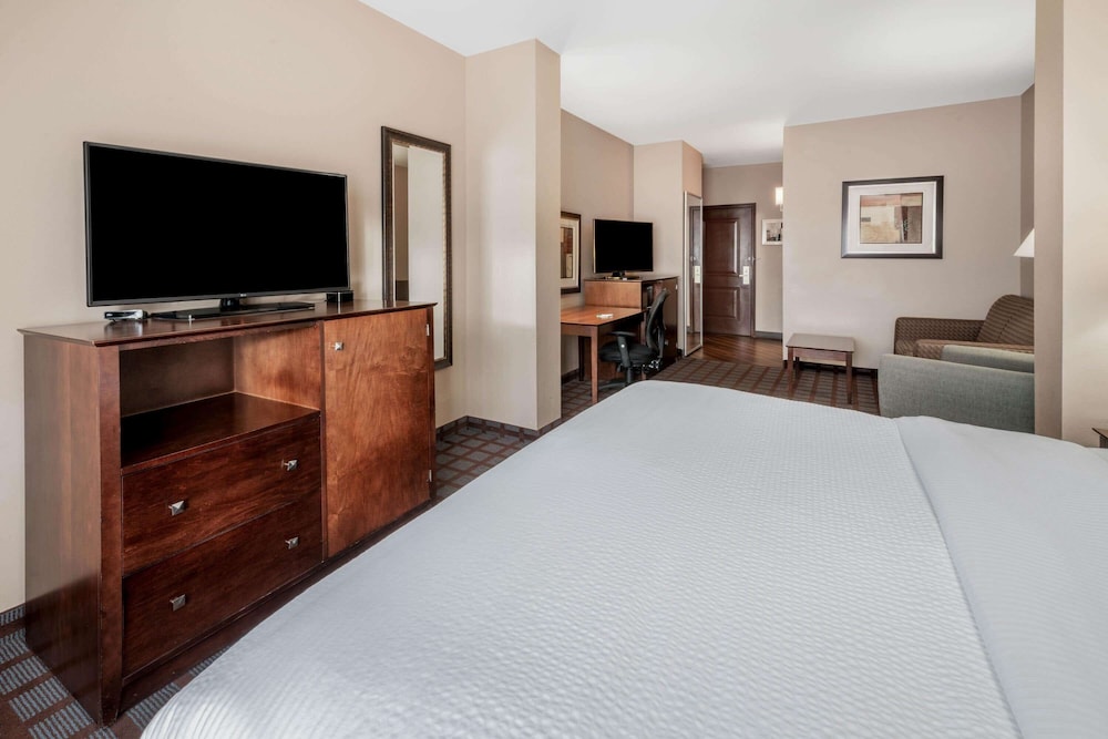 La Quinta Inn & Suites by Wyndham Bozeman 8/33