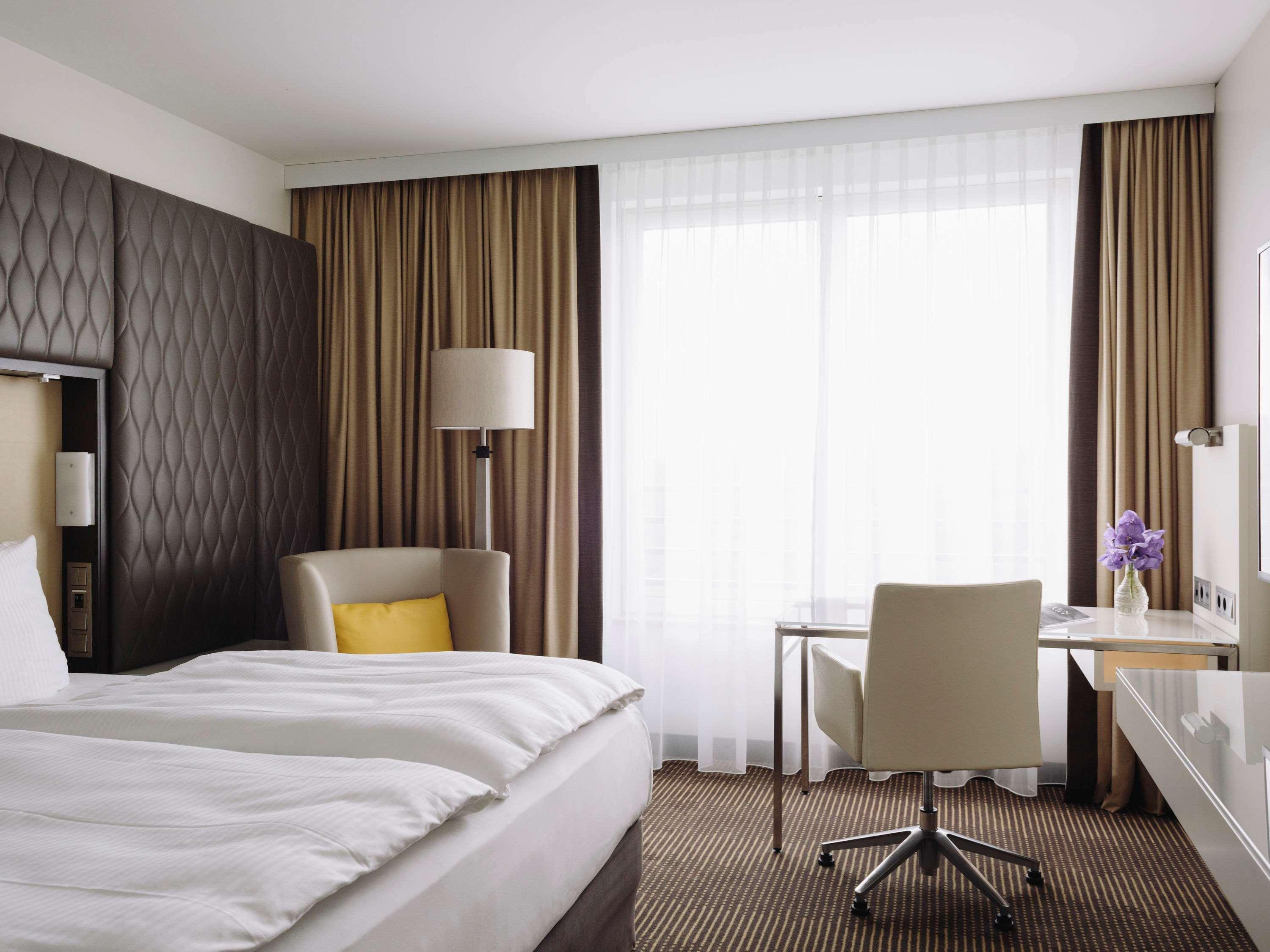 SUPERIOR, DOUBLE OR TWIN BED, PARK OR COURTYARD VIEW