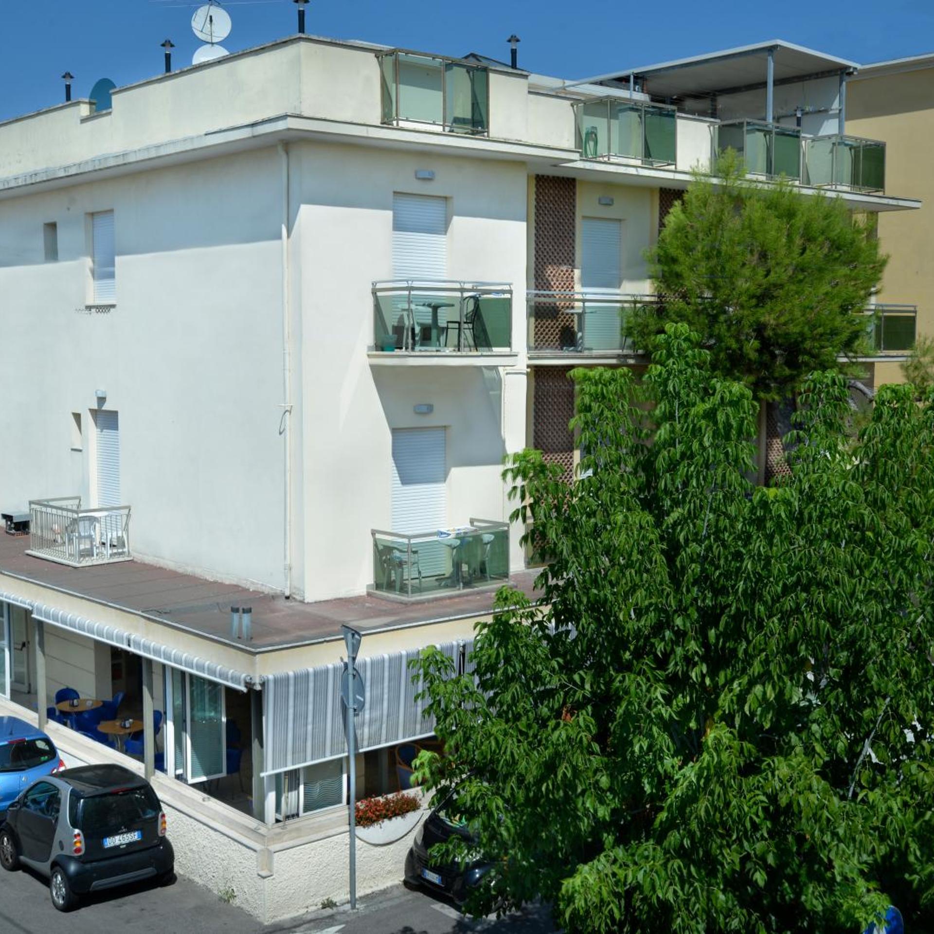 Hotel Ave 5/50
