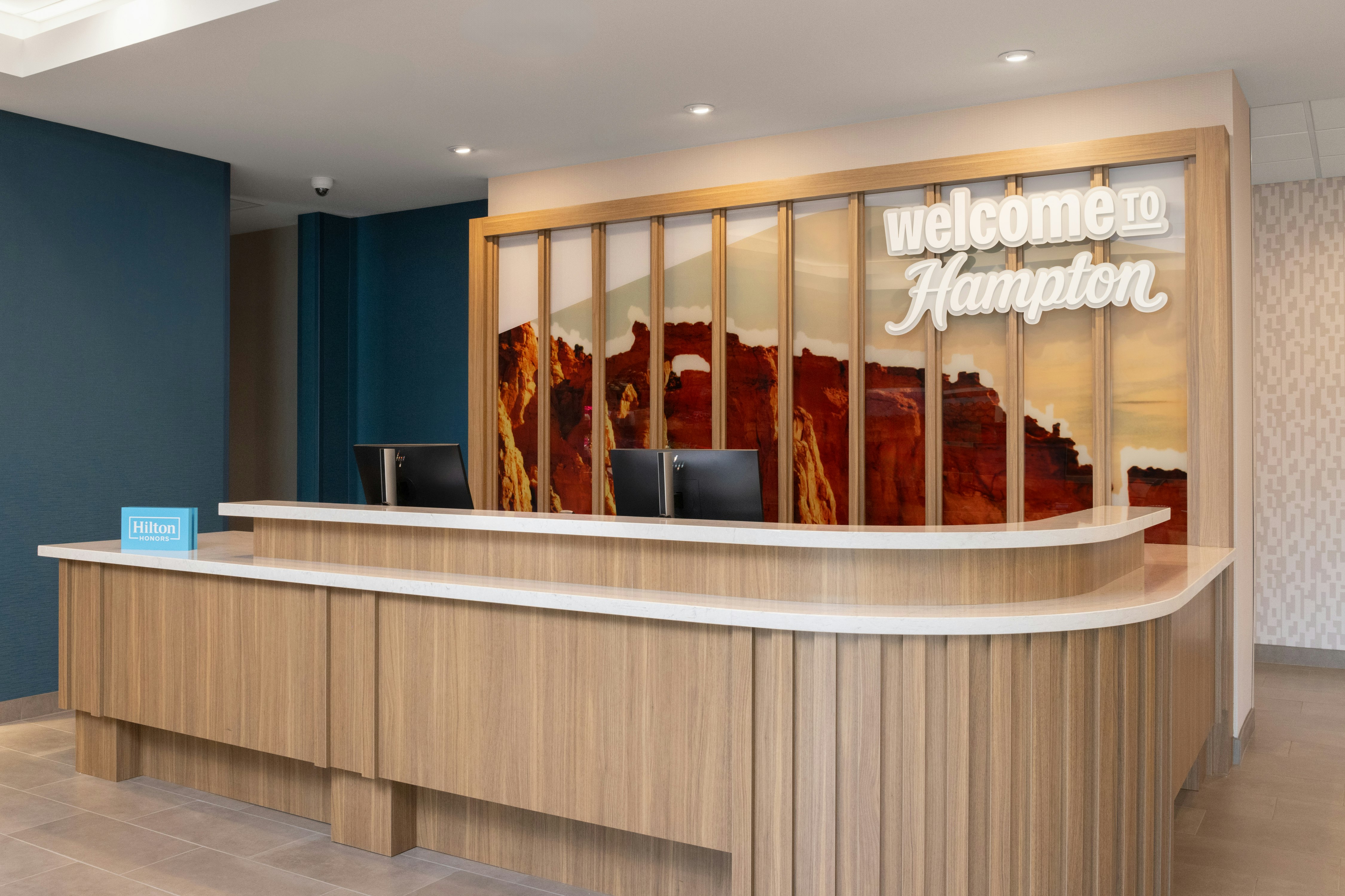 Lobby at Hampton Inn and Suites by Hilton Cottonwood, COTTONWOOD - AZ