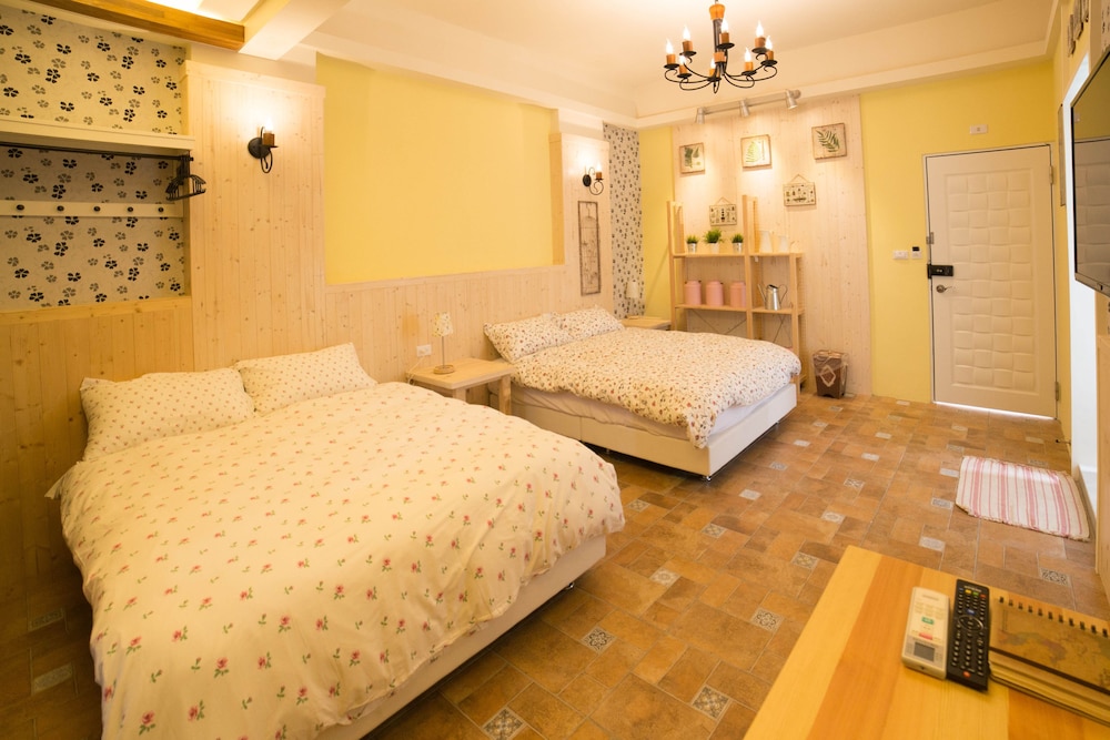 Oia Cafe B&amp;B 24/73