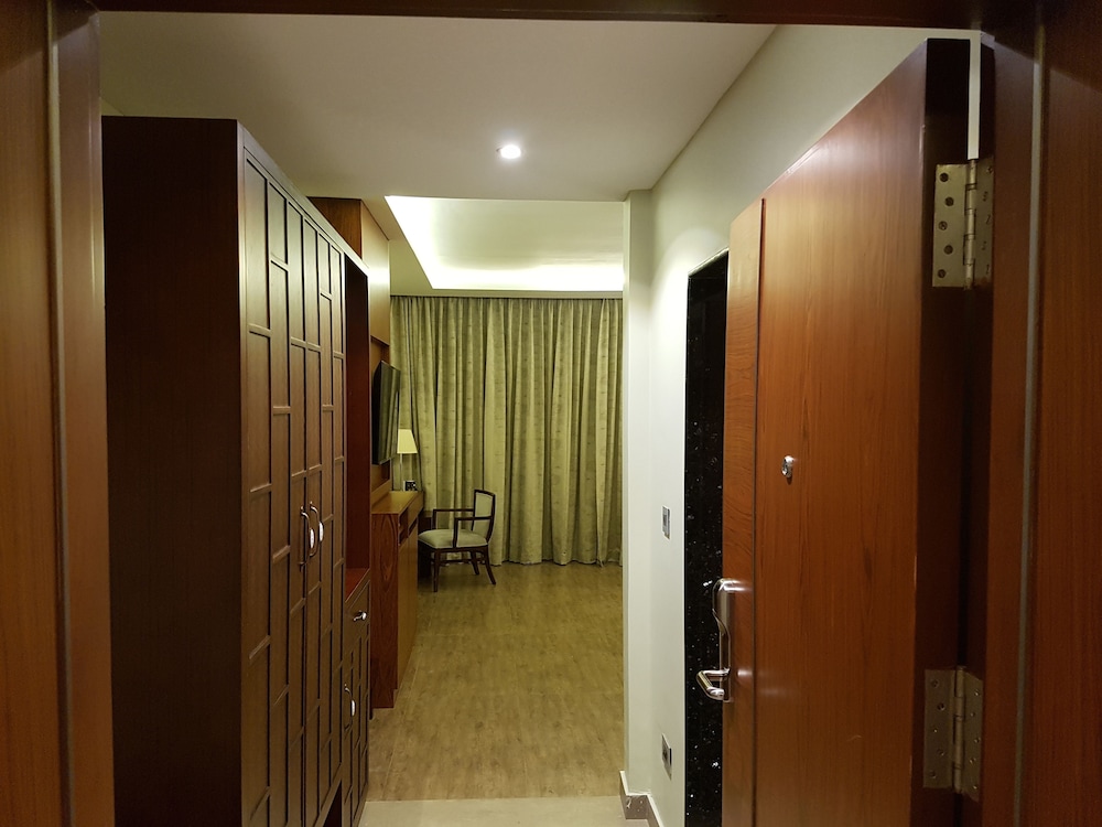 Meridian Bay Resort and Spa Kundapur 17/53
