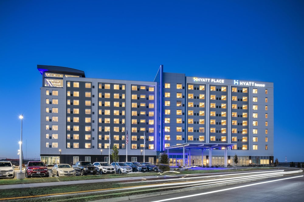 Hyatt Place East Moline/Quad Cities 3/54