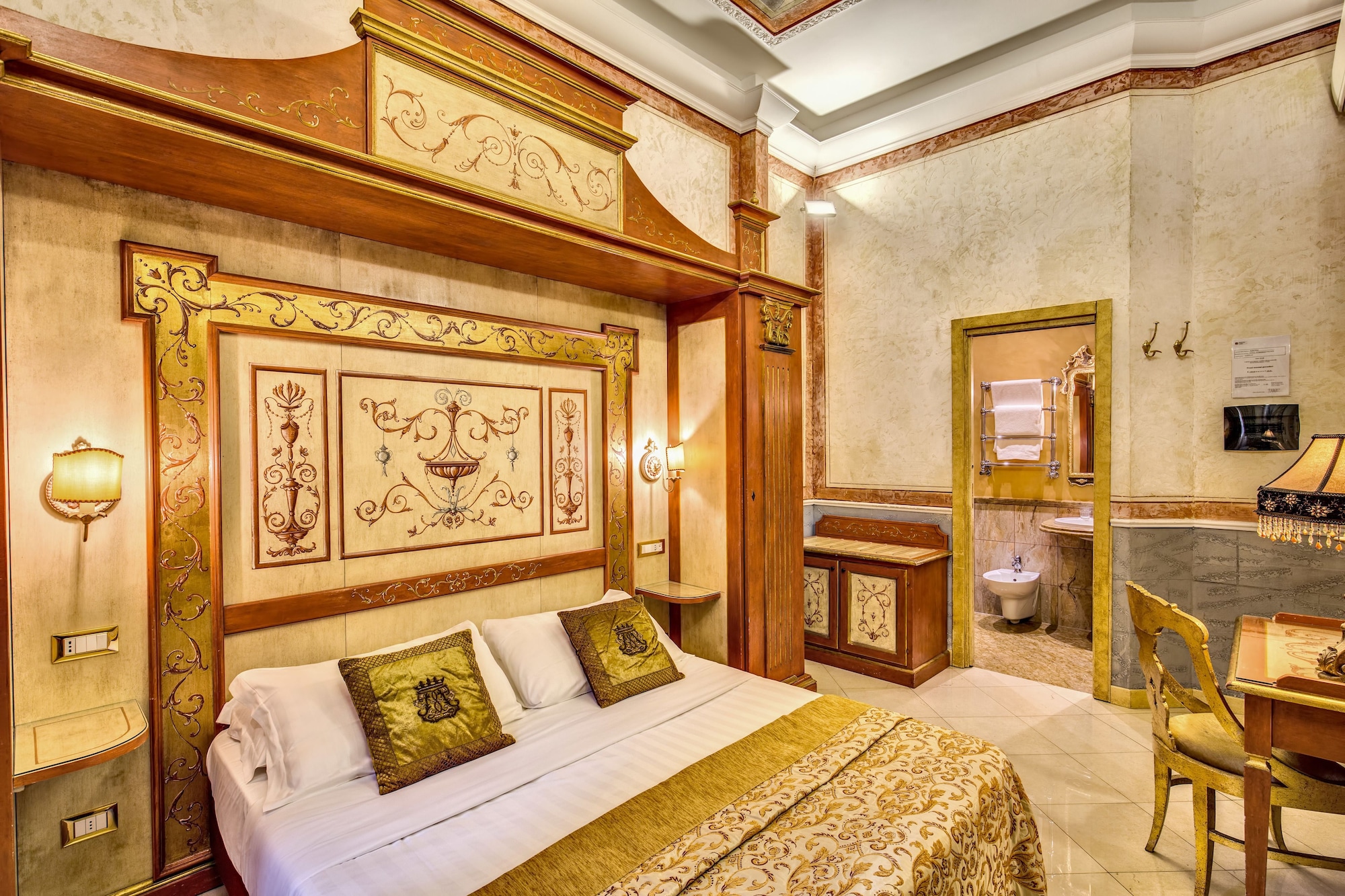 CLASSIC, DOUBLE OR TWIN BED