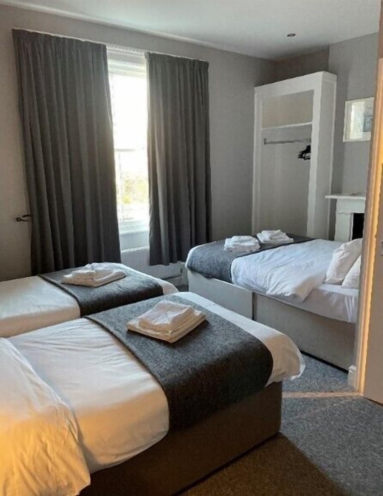 RAVNA GORA HOTEL 22/67