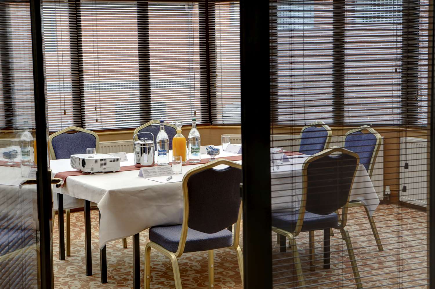 Frodsham Forest Hills Hotel 43/57