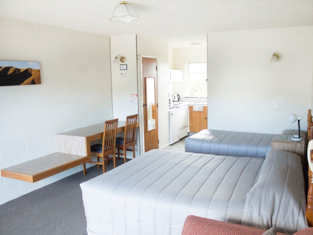 Alpine Motel 18/71