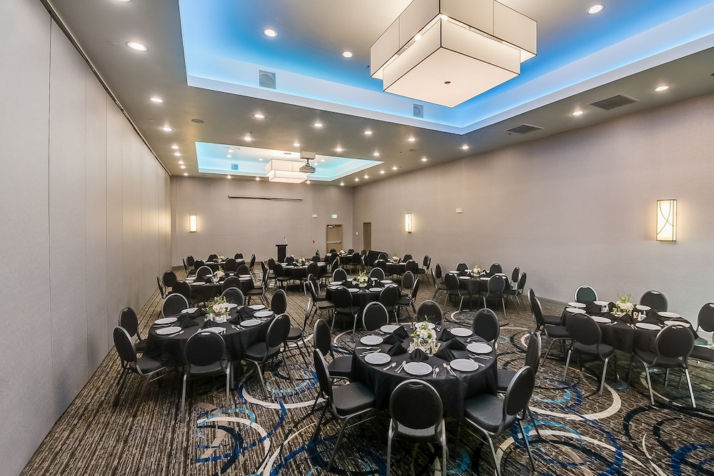 Holiday Inn Longview North 68/80