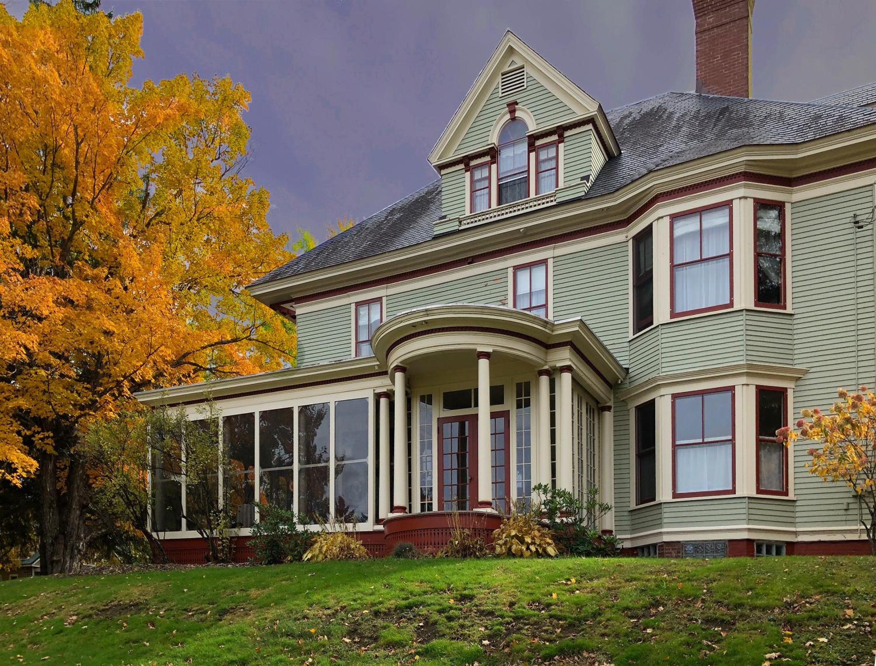 Guilford Bed and Breakfast 40/42